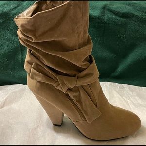 Qupid Brown Booties Size 10/ Size 40